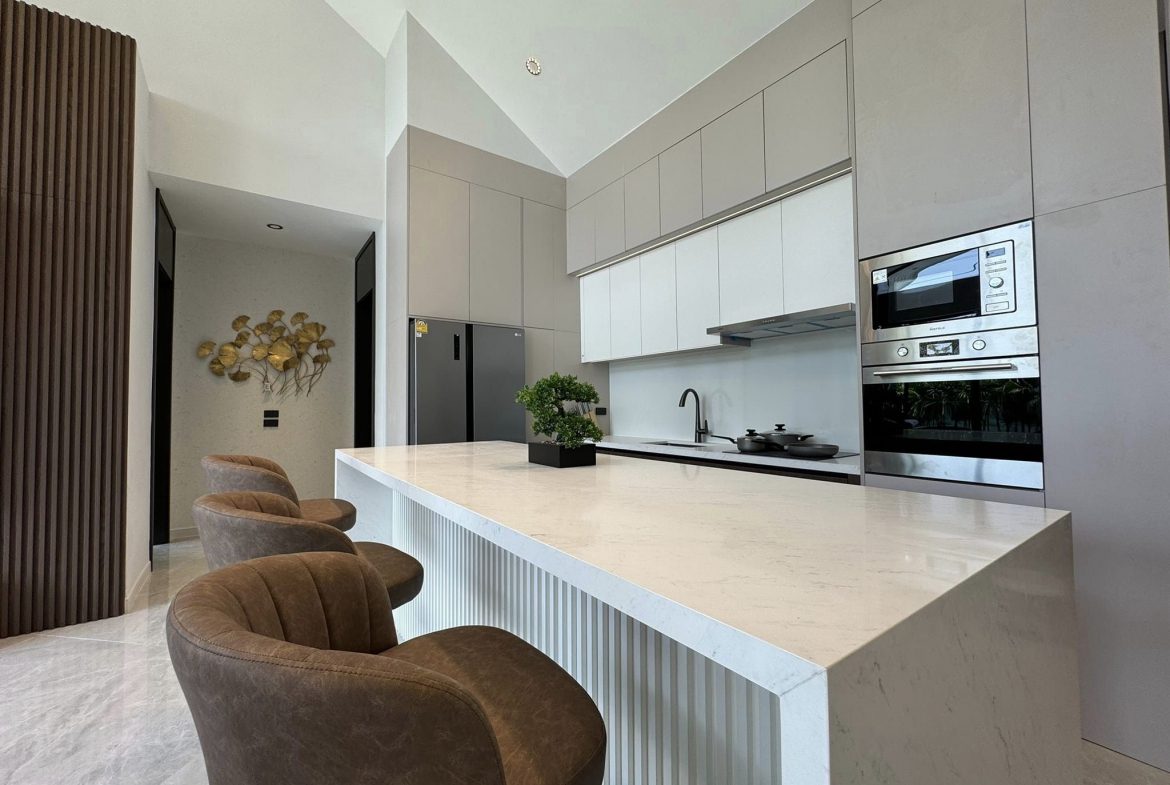 Без комплекса 4br 215sqm 15