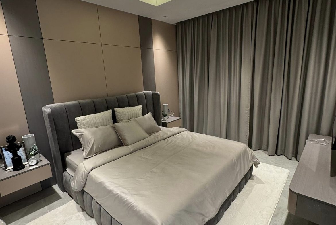 Без комплекса 4br 215sqm 18