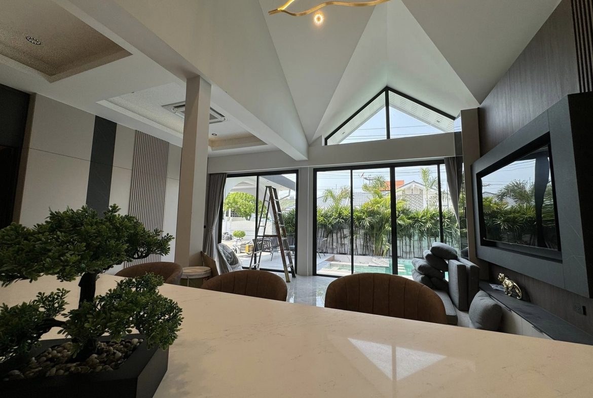 Без комплекса 4br 215sqm 8