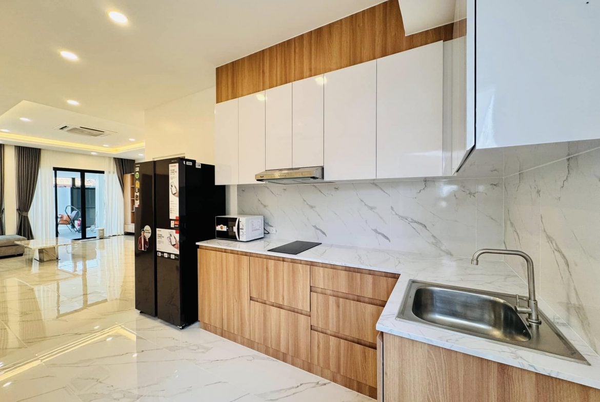 Eakmongkol 2 4br sqm 12