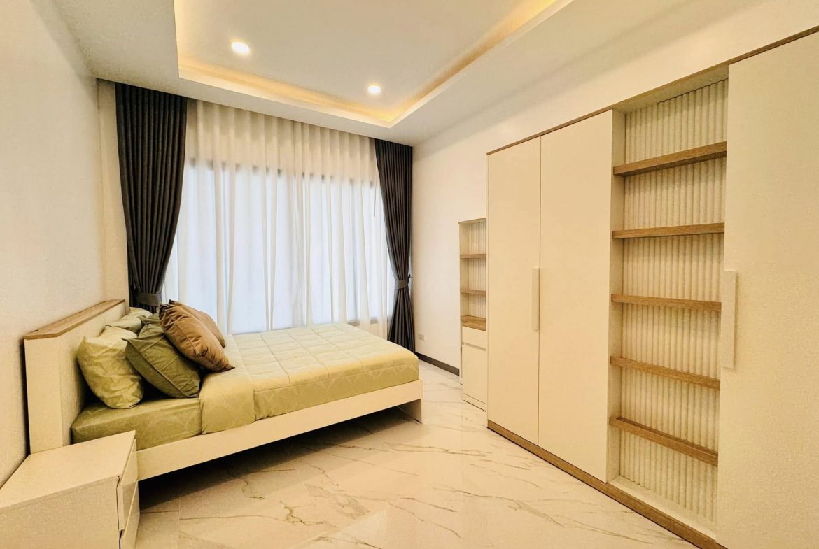 Eakmongkol 2 4br sqm 20