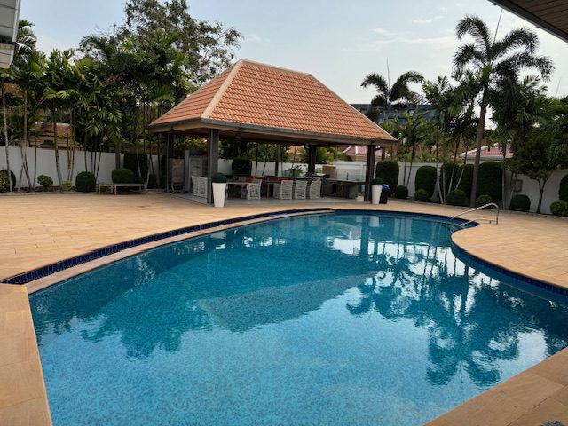 JTH25702_3 Jomtien Park Villa 6br sqm 4