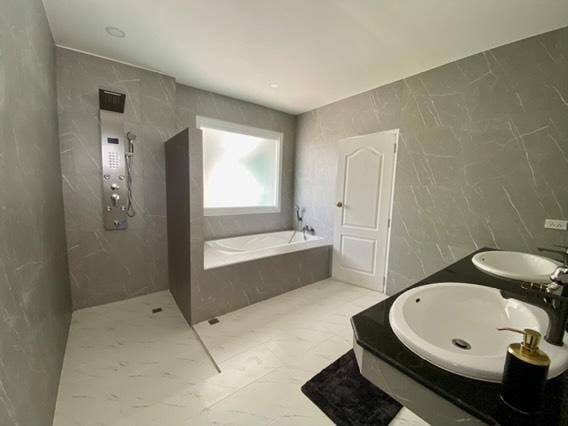 Baan Fah Rim Hadd 4br 215sqm 20