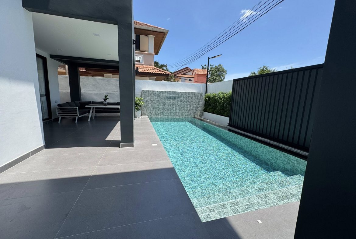 Aekmongkol Chaiyapreuk 2 6br 540sqm 3