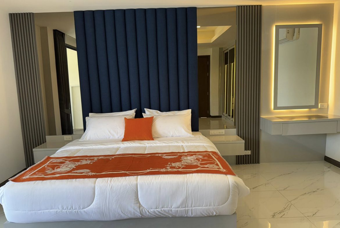 Aekmongkol Chaiyapreuk 2 6br 540sqm 7