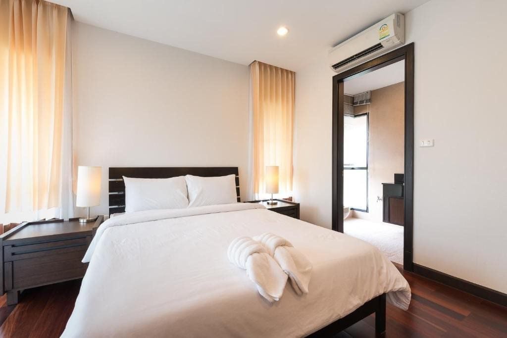 The Village near Horse shoe point 4br 262sqm 7