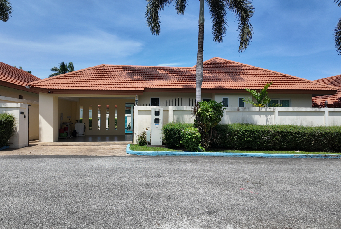 Whispering Palms 4br 210sqm 3