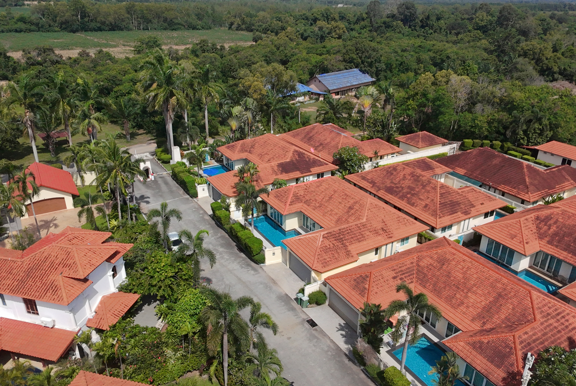 Whispering Palms 4br 210sqm 1