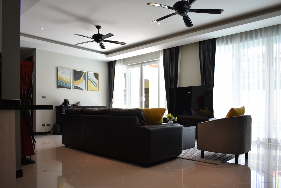 Whispering Palms 4br 210sqm 7