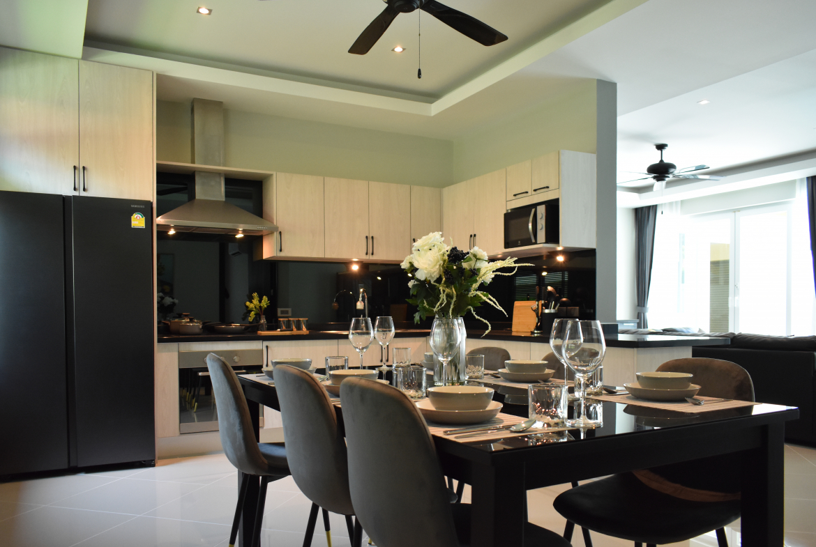 Whispering Palms 4br 210sqm 11