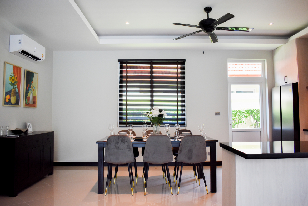 Whispering Palms 4br 210sqm 13