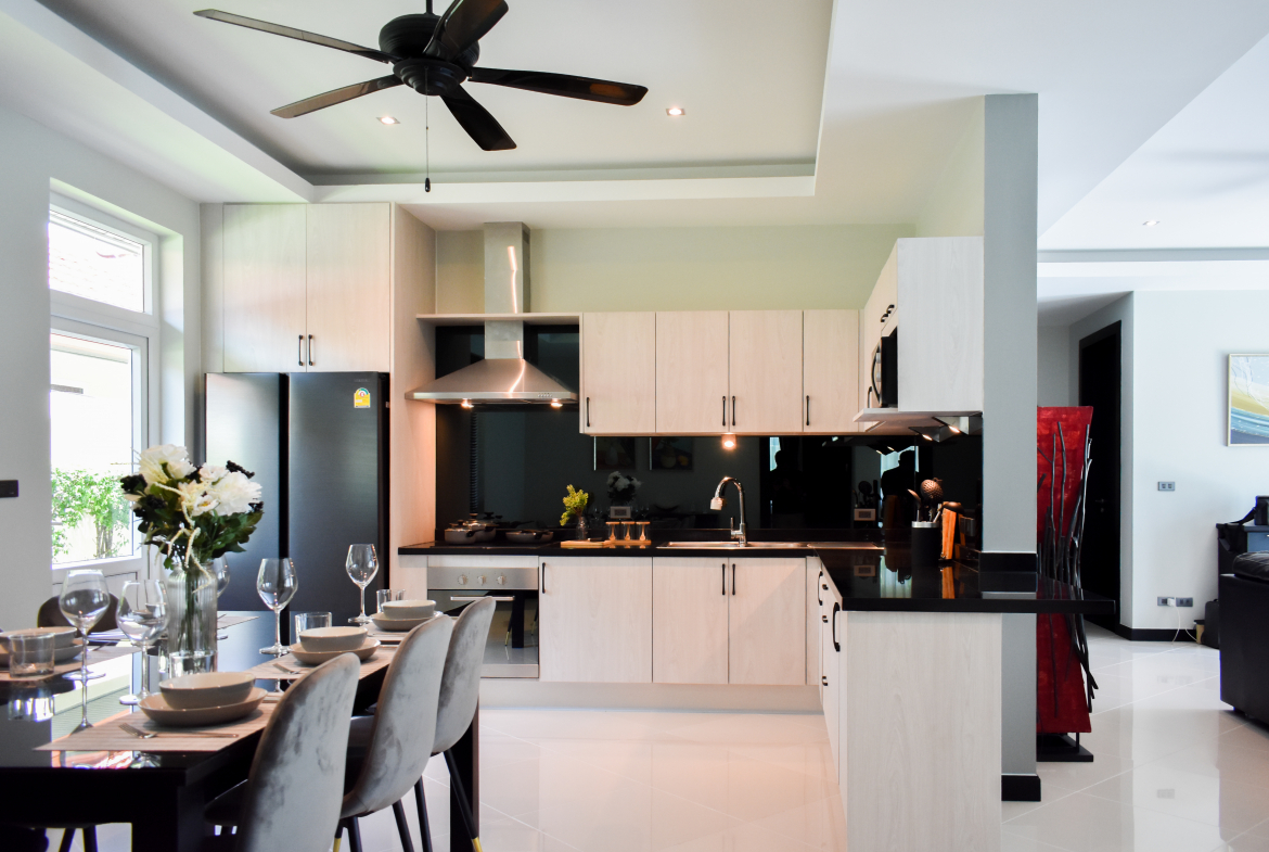 Whispering Palms 4br 210sqm 16