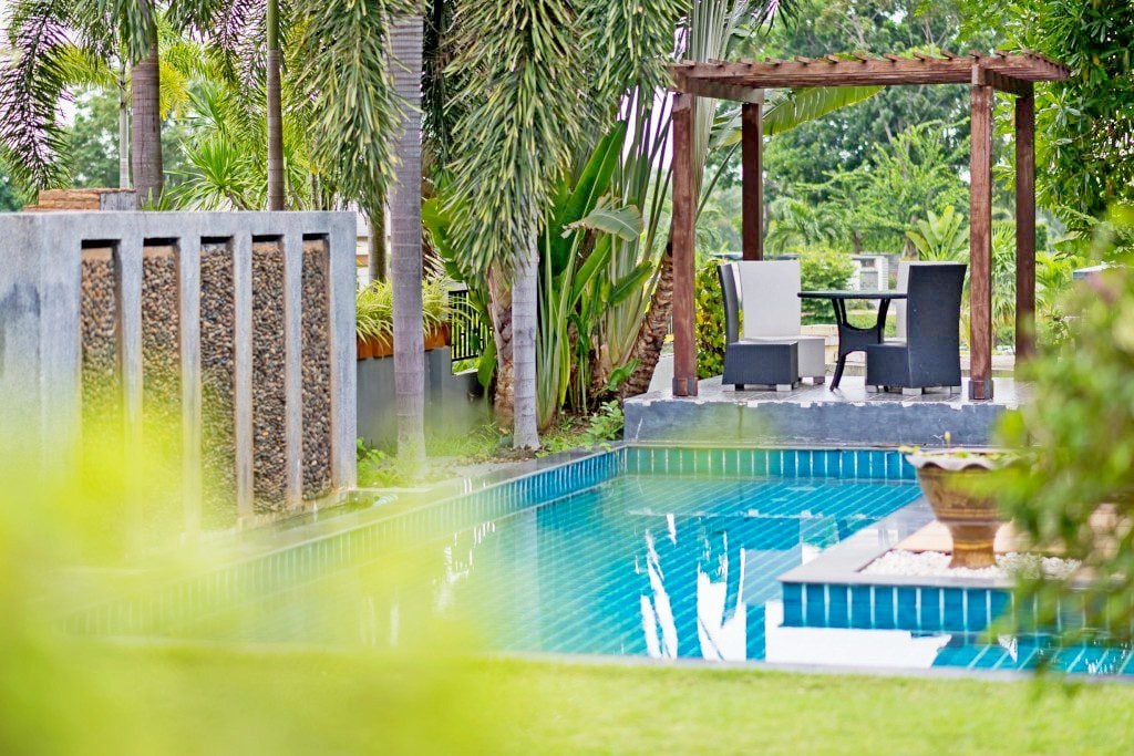 The Village near Horse shoe point 4br 400sqm 4