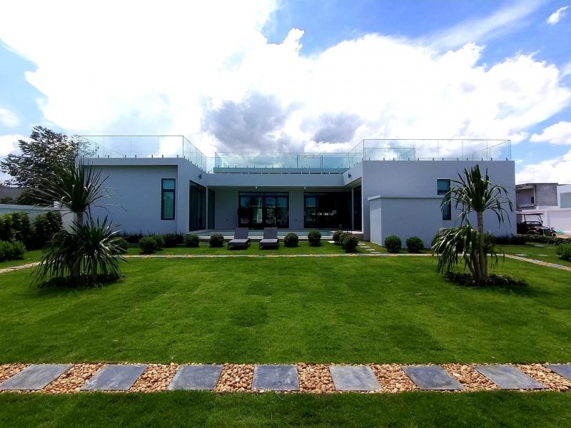 Palm lakeside Villa 4br 245sqm 4