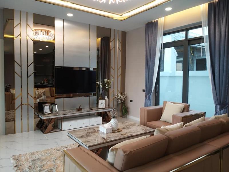 Palm lakeside Villa 4br 245sqm 5