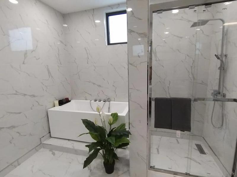 Palm lakeside Villa 5br 350sqm 11