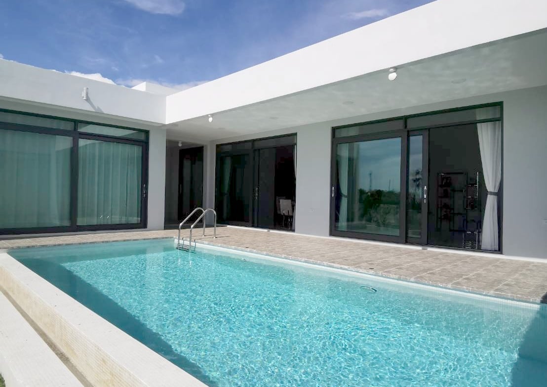 Palm lakeside Villa 3br sqm 4