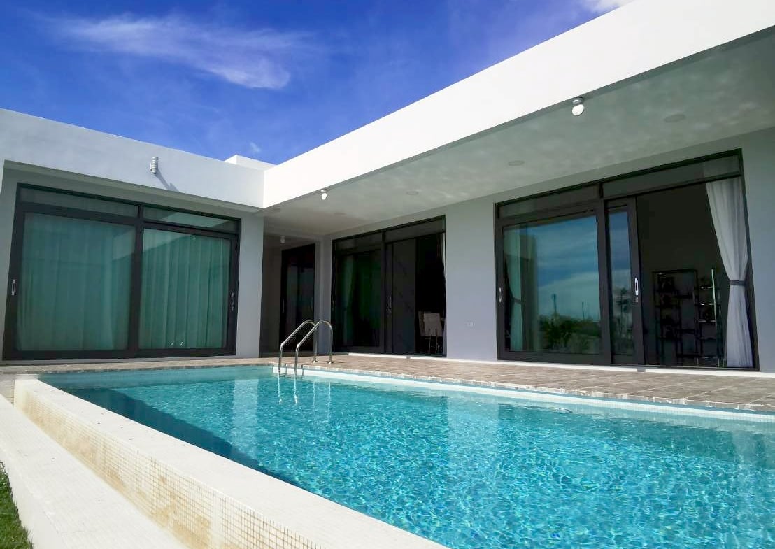 Palm lakeside Villa 3br sqm 5