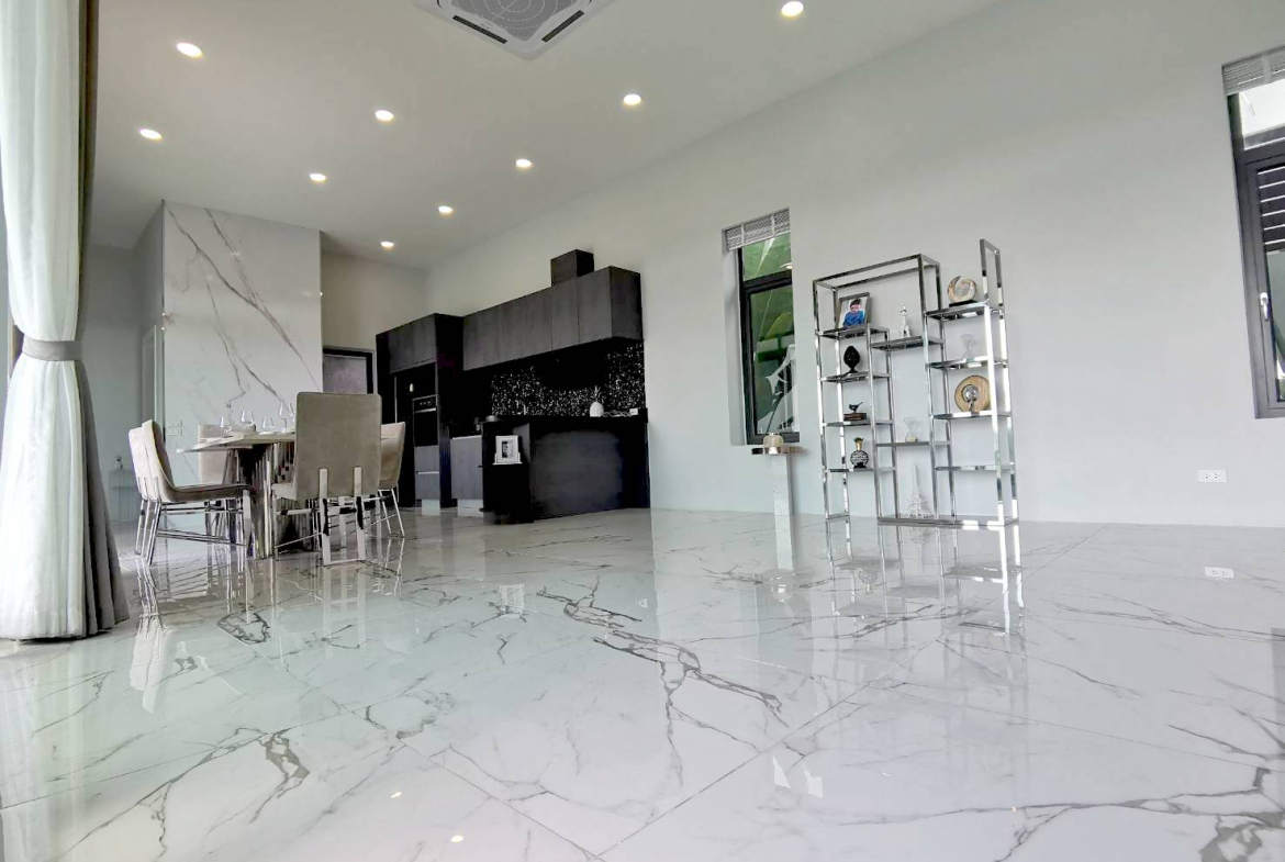 Palm lakeside Villa 3br sqm 6