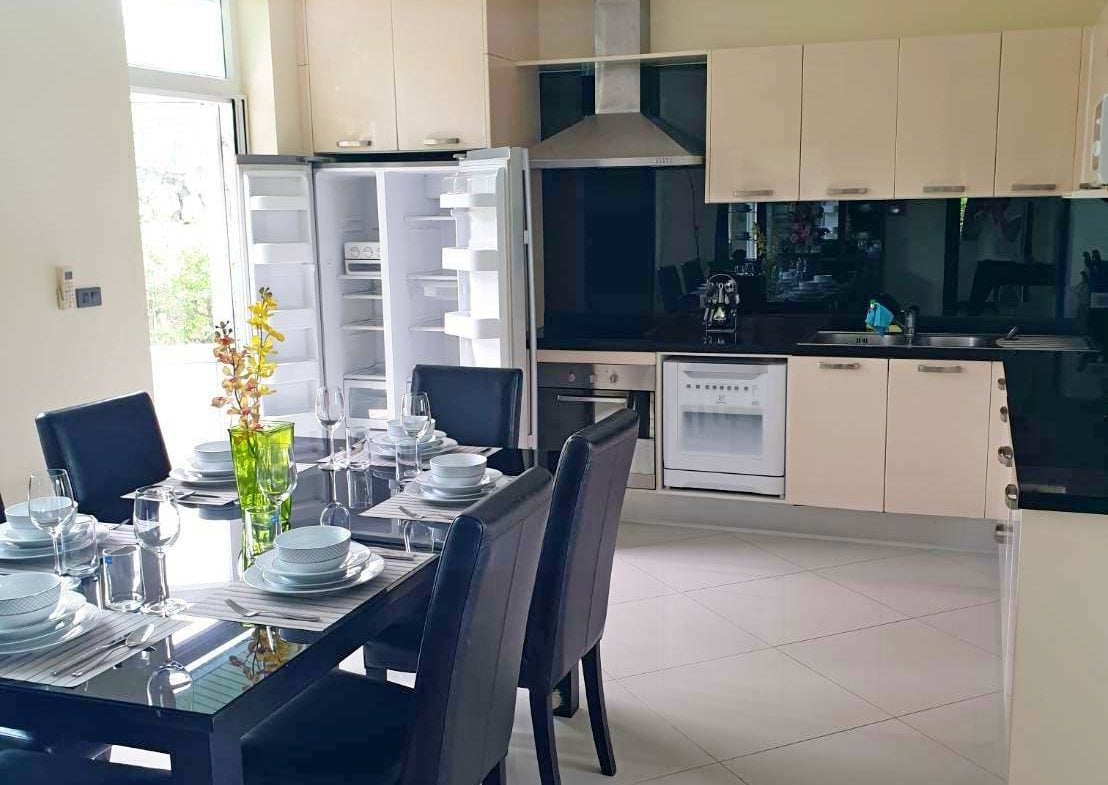 Whispering Palms 4br 250sqm 8