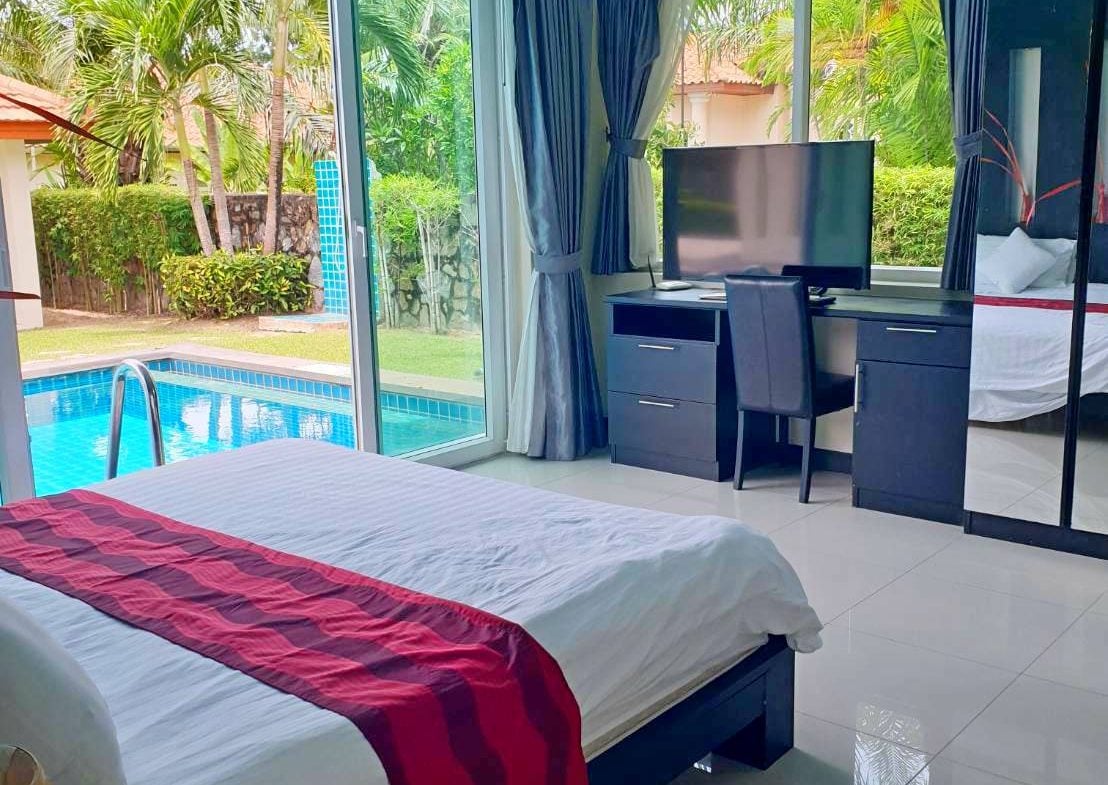 Whispering Palms 4br 250sqm 11