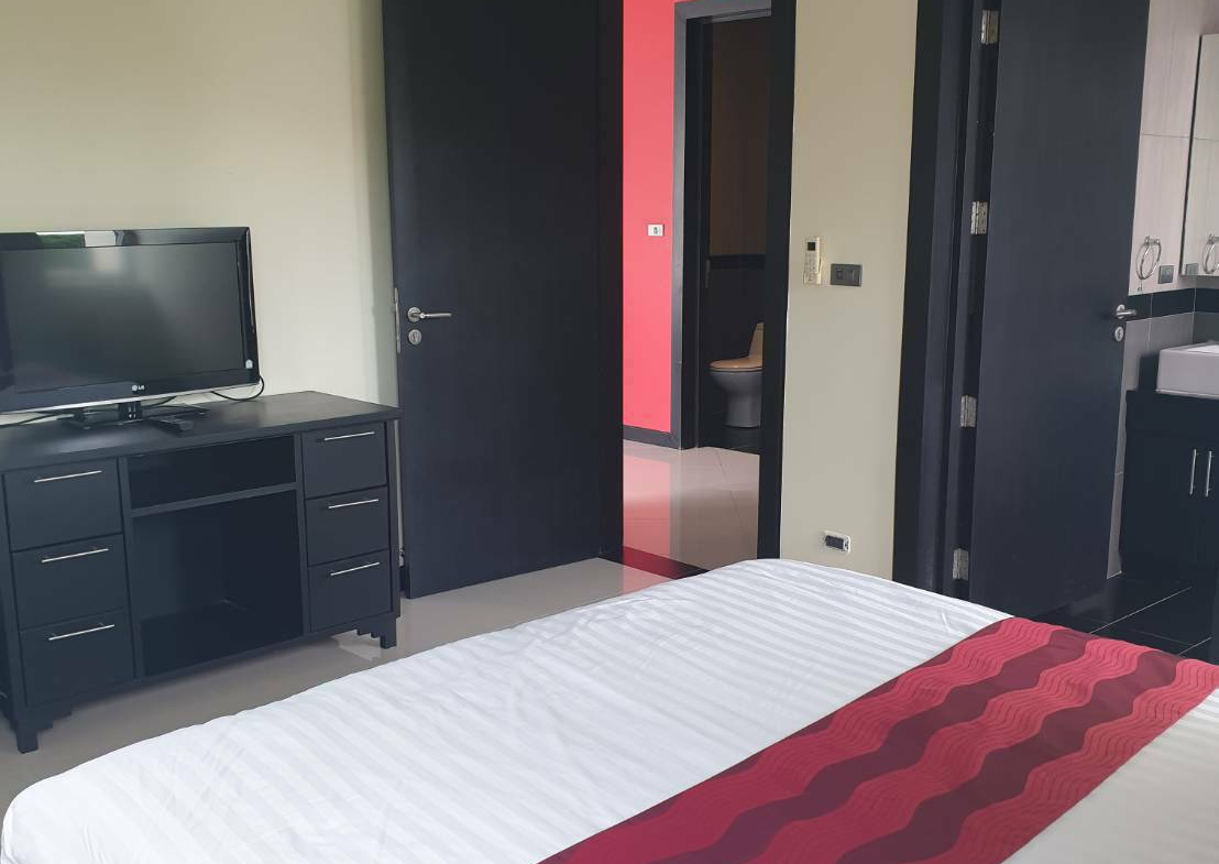 Whispering Palms 4br 250sqm 18