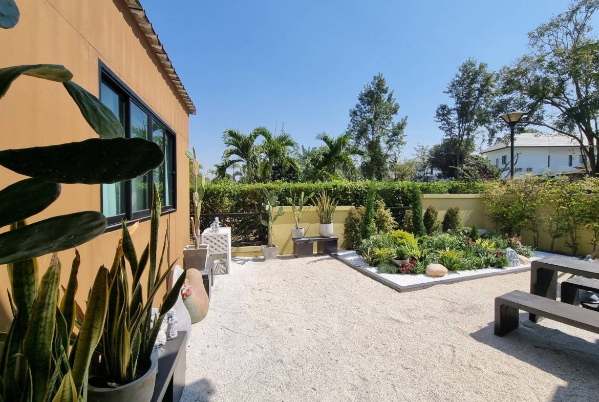 The Village near Horse shoe point 3br 220sqm 13