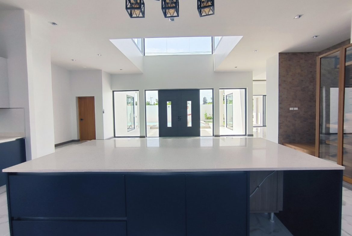 Без комплекса 4br 346sqm 12