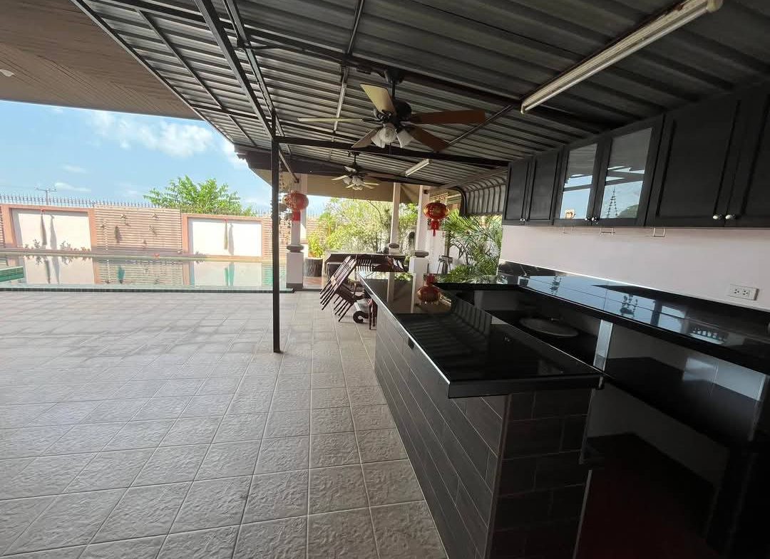 Без комплекса 6br 944sqm 6