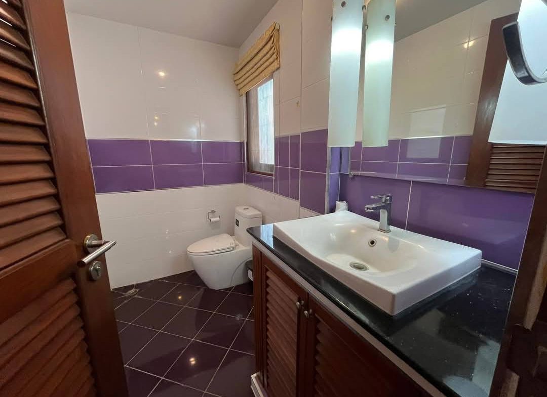 Без комплекса 6br 944sqm 19