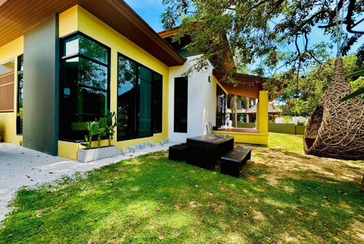 The Village near Horse shoe point 3br 220sqm 2