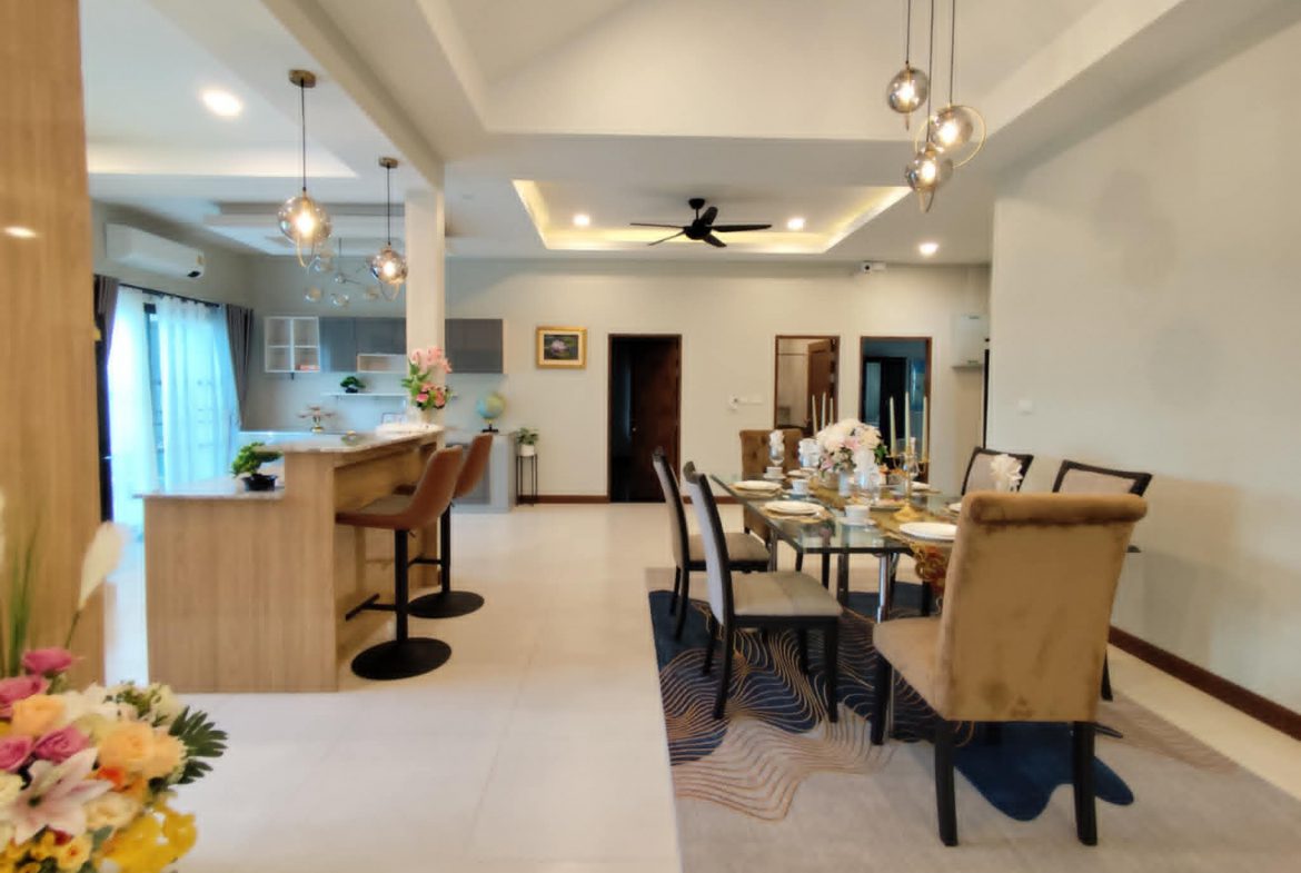 Natheekarn Park View 4br 357sqm 11