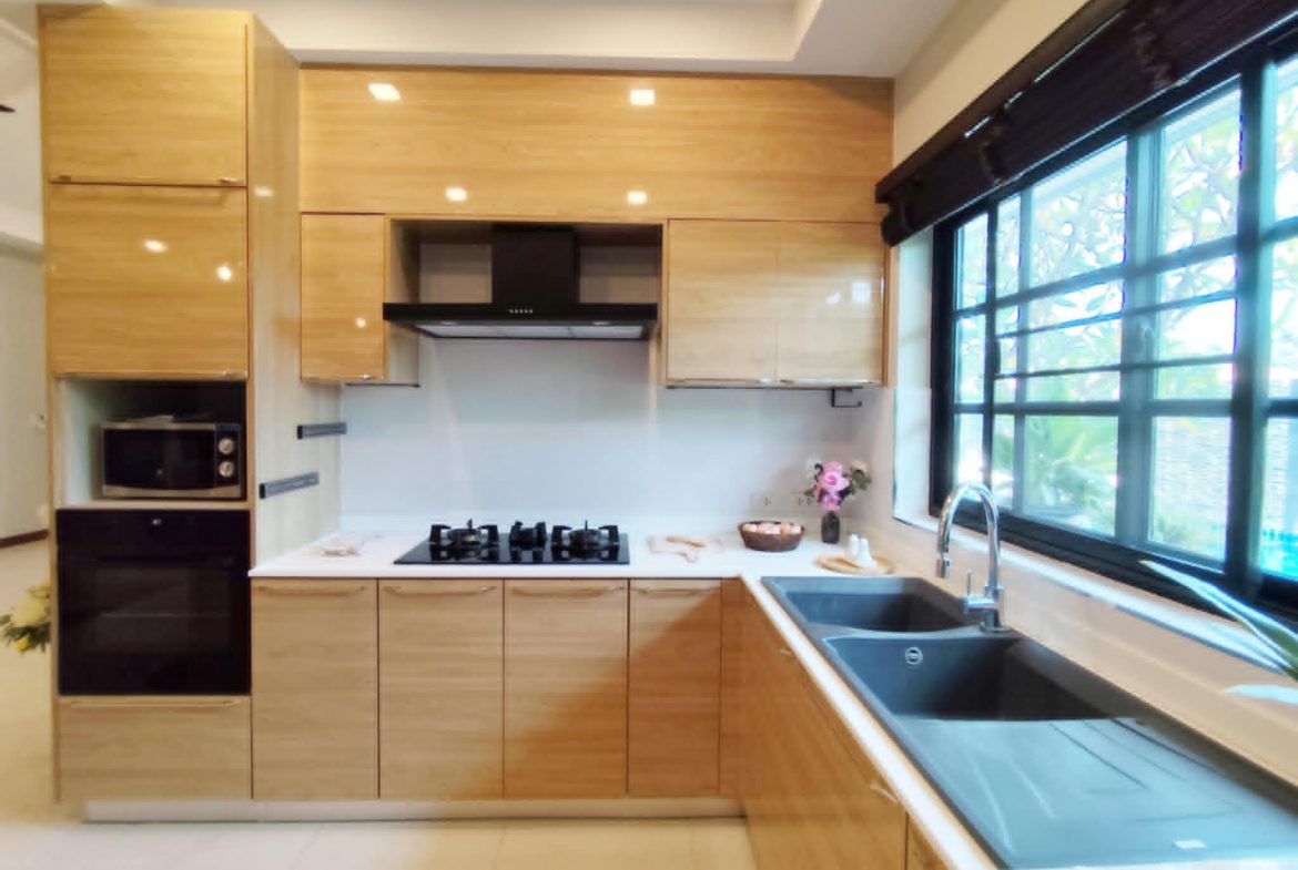 Natheekarn Park View 4br 357sqm 16