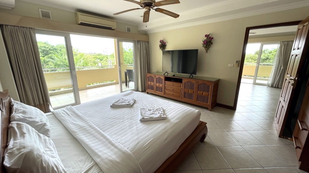 View Talay Residence 6 1br 102sqm 17