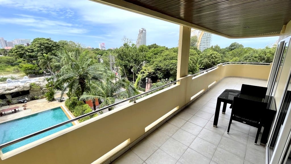 View Talay Residence 6 1br 102sqm 1