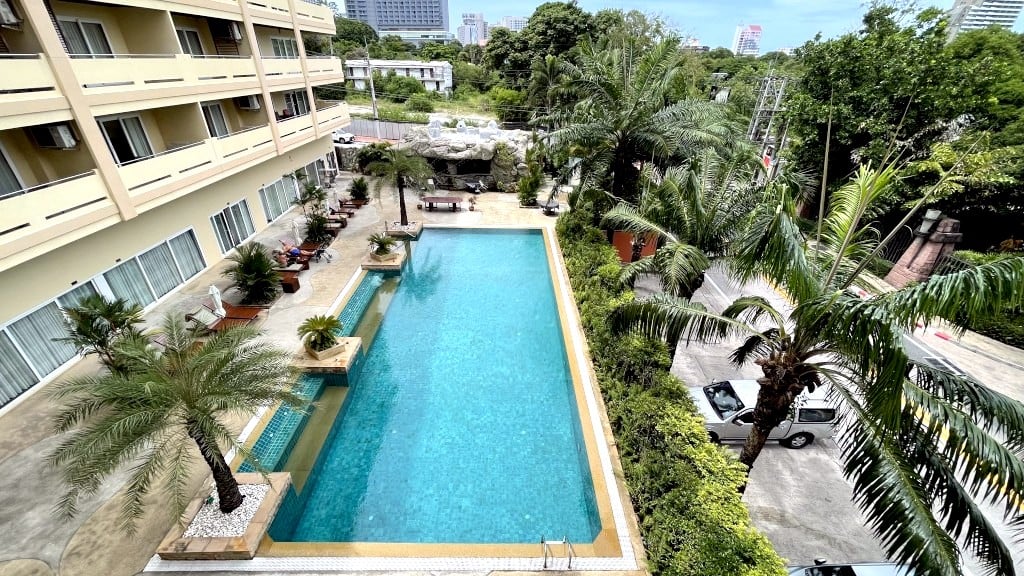 View Talay Residence 6 1br 102sqm 2