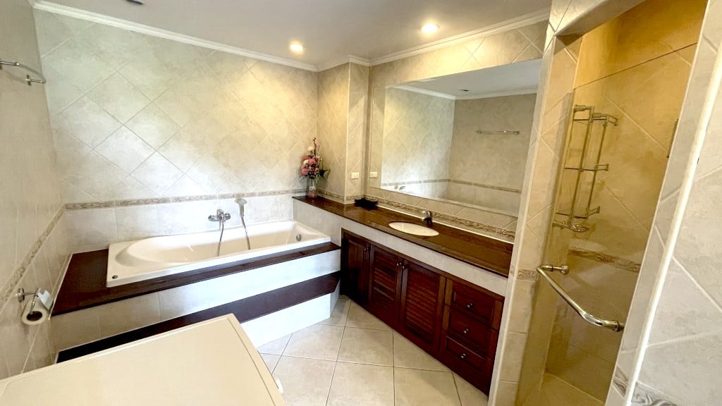 View Talay Residence 6 1br 102sqm 19