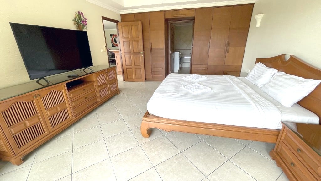 View Talay Residence 6 1br 102sqm 15