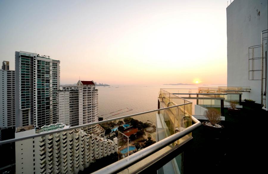 The Palm Wongamat Beach 2br 331sqm 2