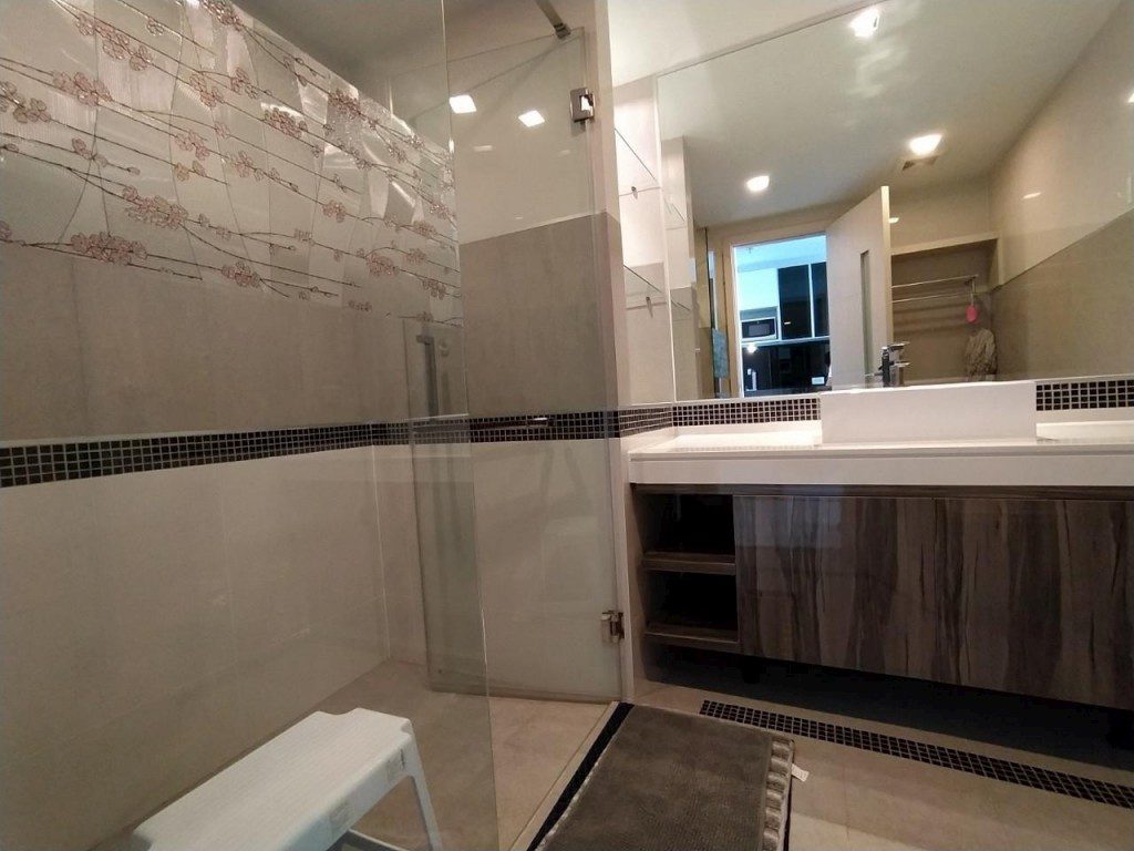 Wong Amat Tower 1br 61sqm 12