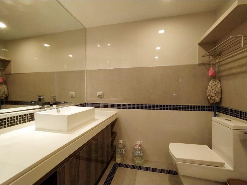 Wong Amat Tower 1br 61sqm 14