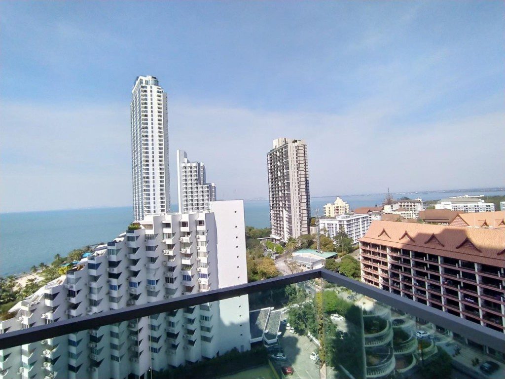 Wong Amat Tower 1br 61sqm 15