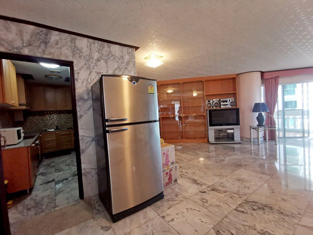 Silver Beach Condominium 3br 200sqm 12