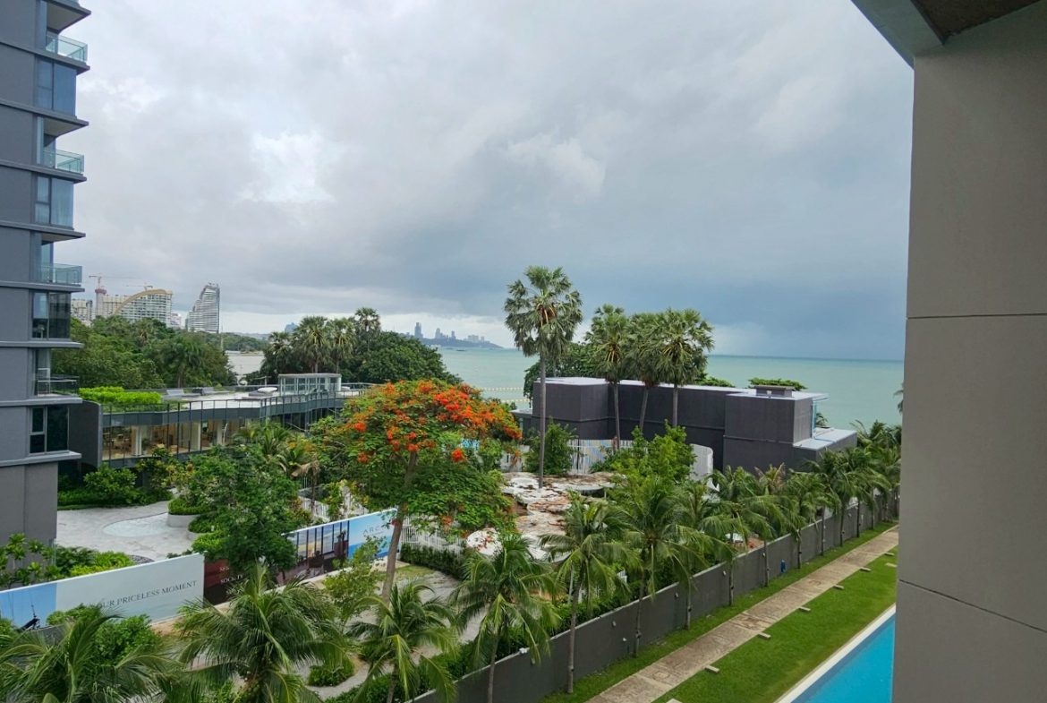 NKC25466_75 Ananya Beachfront Condominium 2br 153