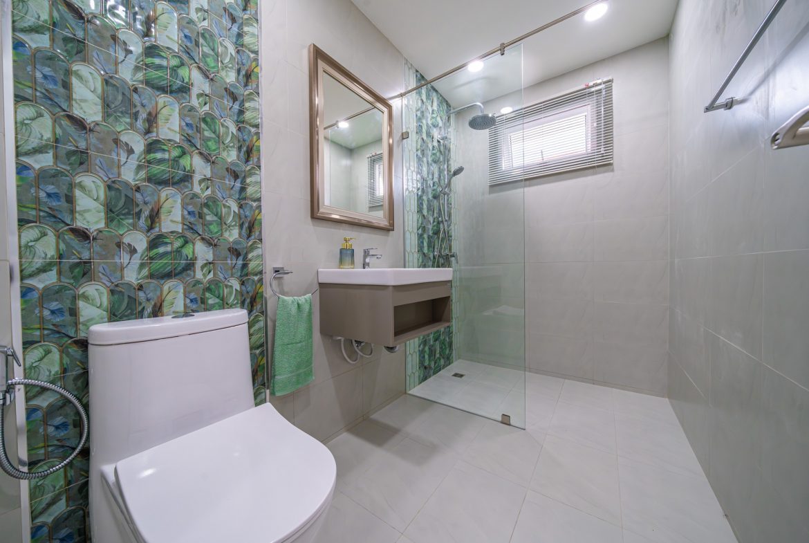 Без комплекса 5br 320sqm 12