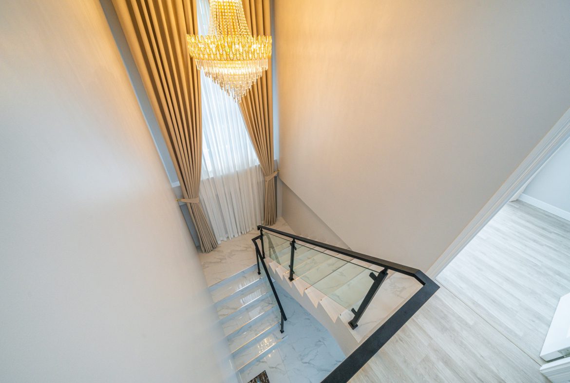 Без комплекса 5br 320sqm 5