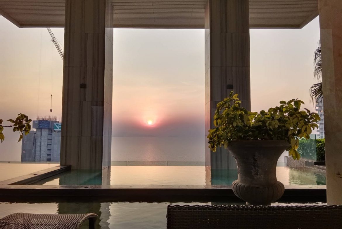 The Riviera Wongamat Beach 1br 31