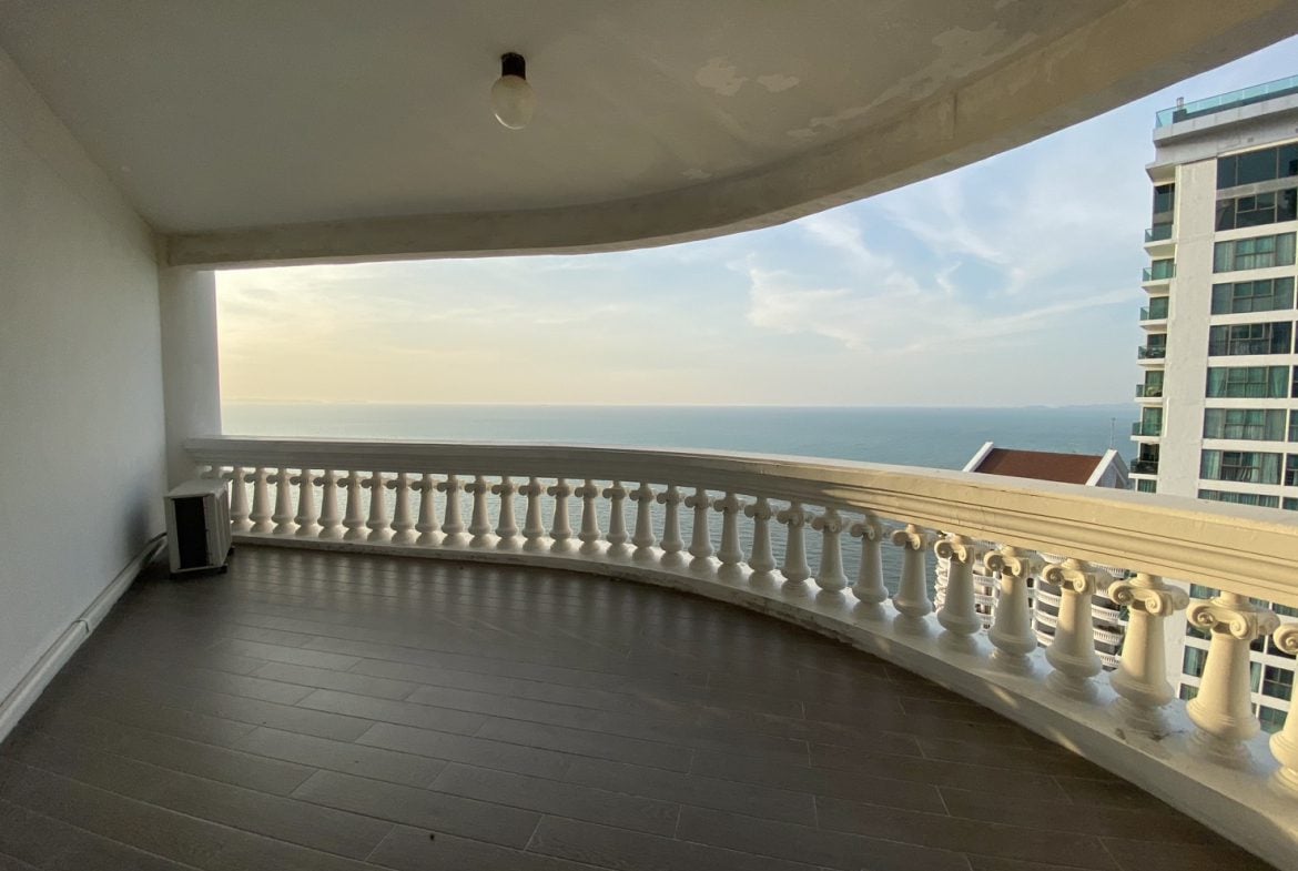 Park Beach Condo 3br 174sqm 1