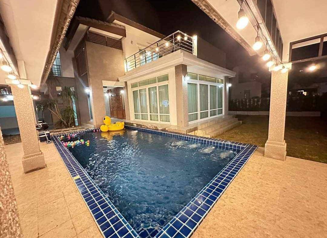 Sea Breeze Pool Villa 4br 300sqm 6