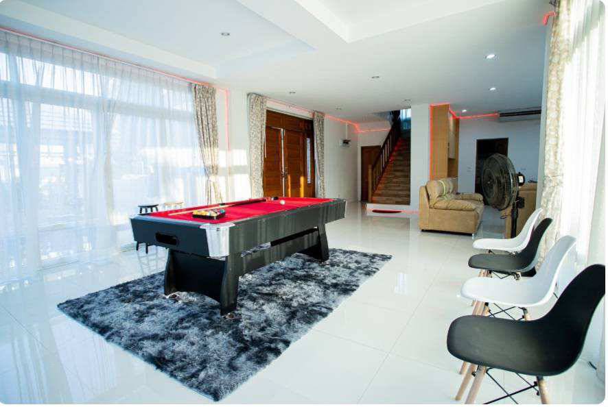 Sea Breeze Pool Villa 4br 300sqm 9